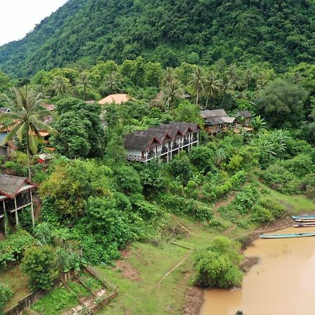 Pdv Guesthouse Muang Ngoi Ngoại thất bức ảnh