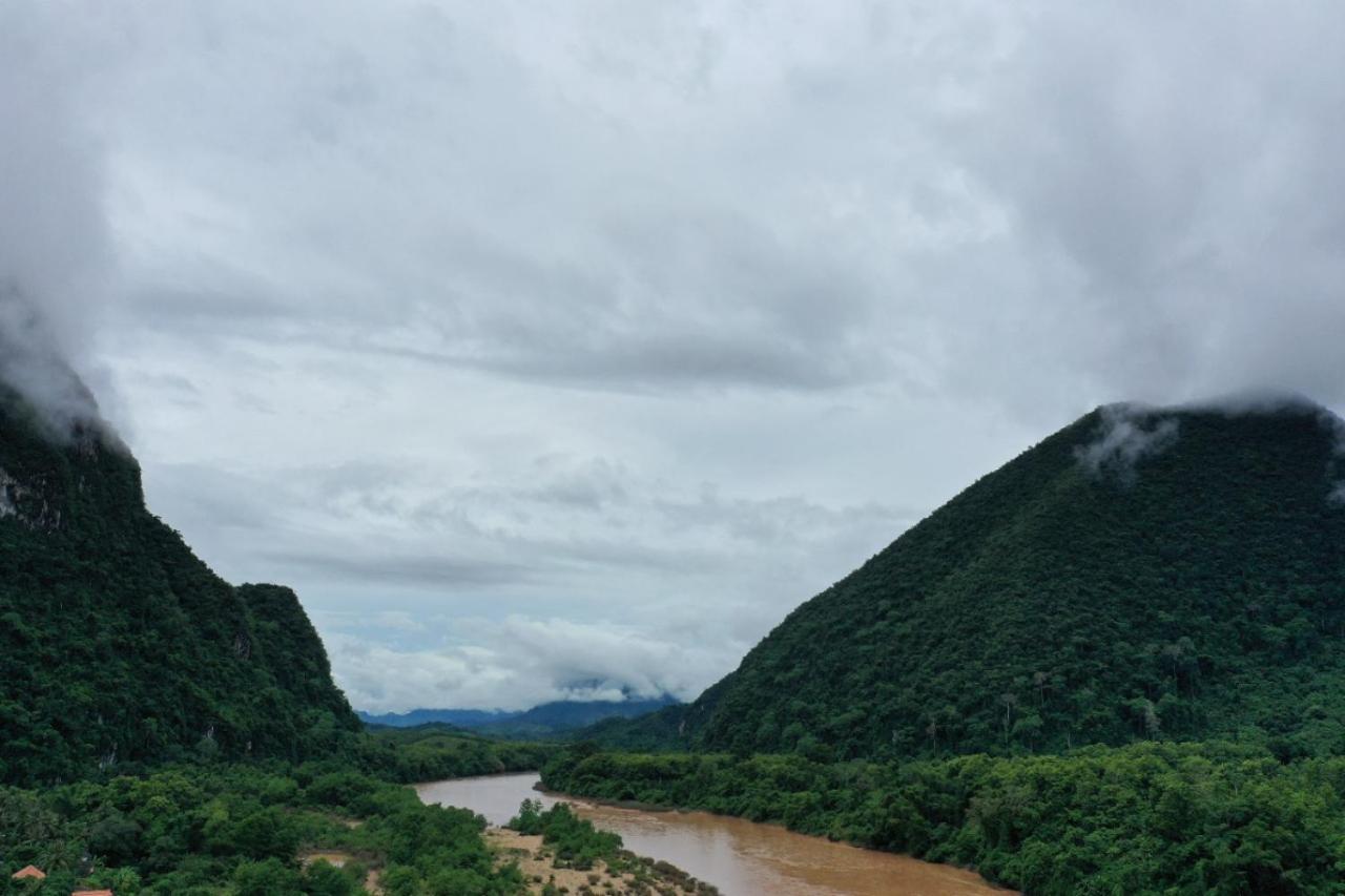 Pdv Guesthouse Muang Ngoi Ngoại thất bức ảnh