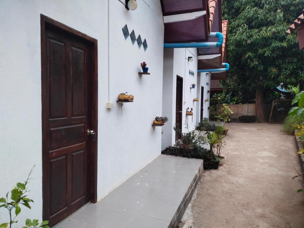 Pdv Guesthouse Muang Ngoi Ngoại thất bức ảnh